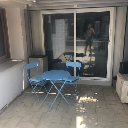Cozy Studio In Town Center リマソール エクステリア 写真